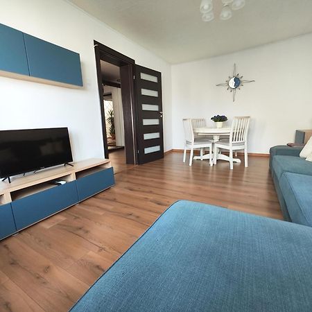 Platinum Apartment - Apartament Cu 3 Camere, 2 Dormitoare, 2 Bai, Bucatarie Complet Utilata, 2 Balcoane Bukarest Exteriör bild