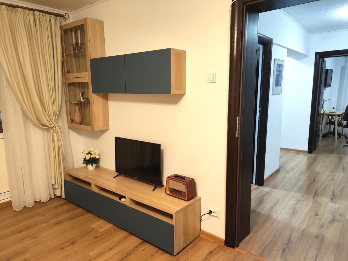 Platinum Apartment - Apartament Cu 3 Camere, 2 Dormitoare, 2 Bai, Bucatarie Complet Utilata, 2 Balcoane Bukarest Exteriör bild