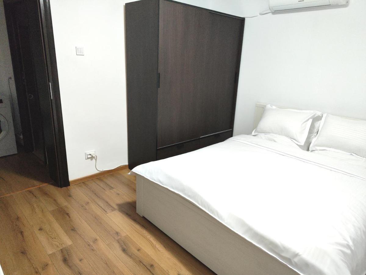 Platinum Apartment - Apartament Cu 3 Camere, 2 Dormitoare, 2 Bai, Bucatarie Complet Utilata, 2 Balcoane Bukarest Exteriör bild