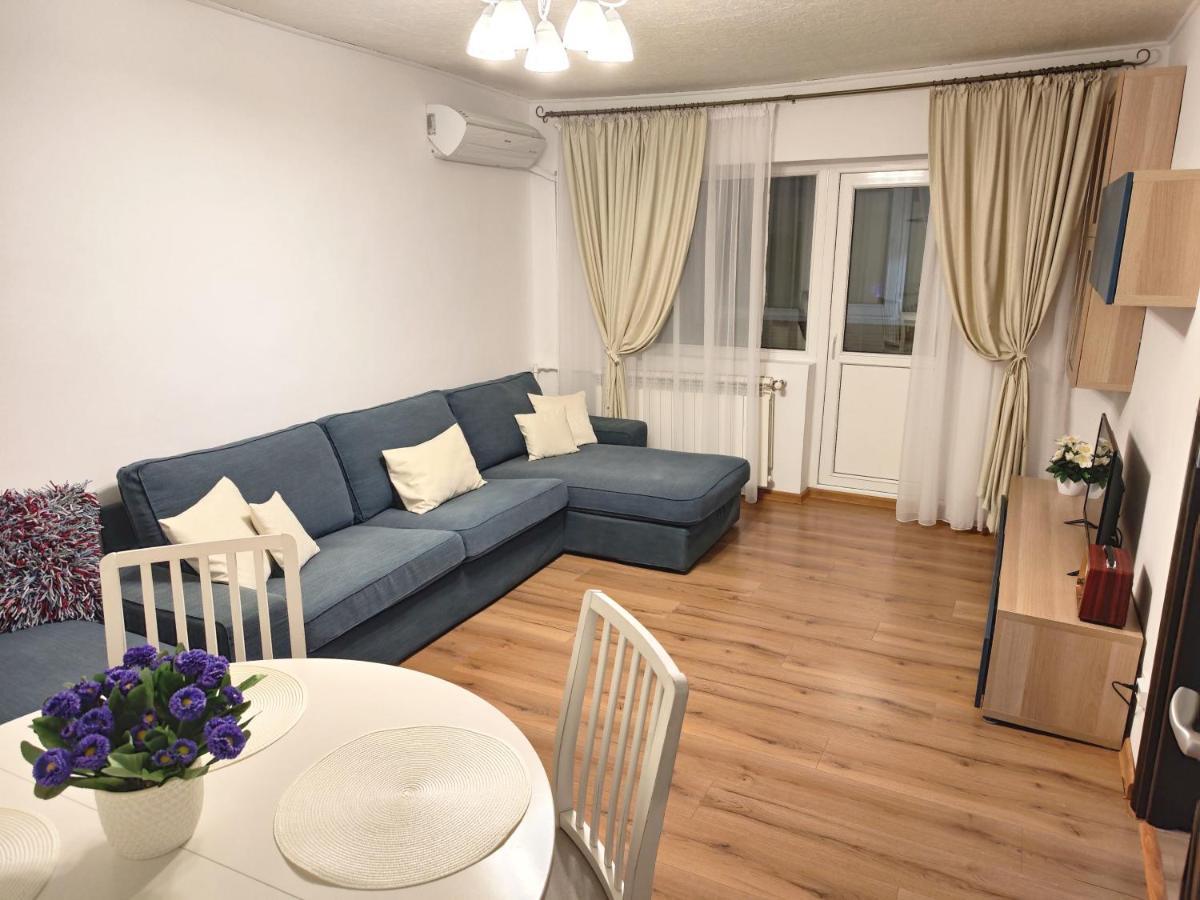 Platinum Apartment - Apartament Cu 3 Camere, 2 Dormitoare, 2 Bai, Bucatarie Complet Utilata, 2 Balcoane Bukarest Exteriör bild