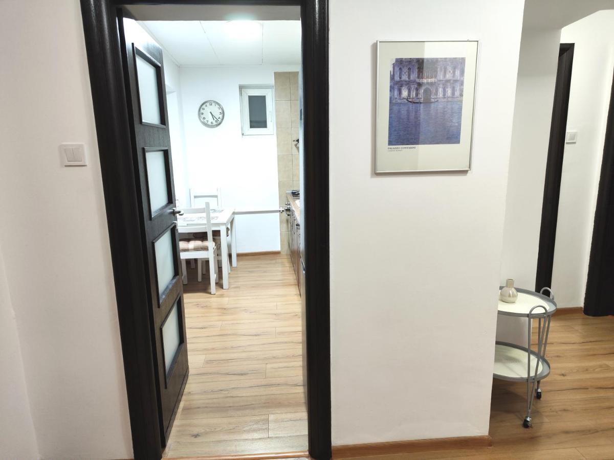 Platinum Apartment - Apartament Cu 3 Camere, 2 Dormitoare, 2 Bai, Bucatarie Complet Utilata, 2 Balcoane Bukarest Exteriör bild