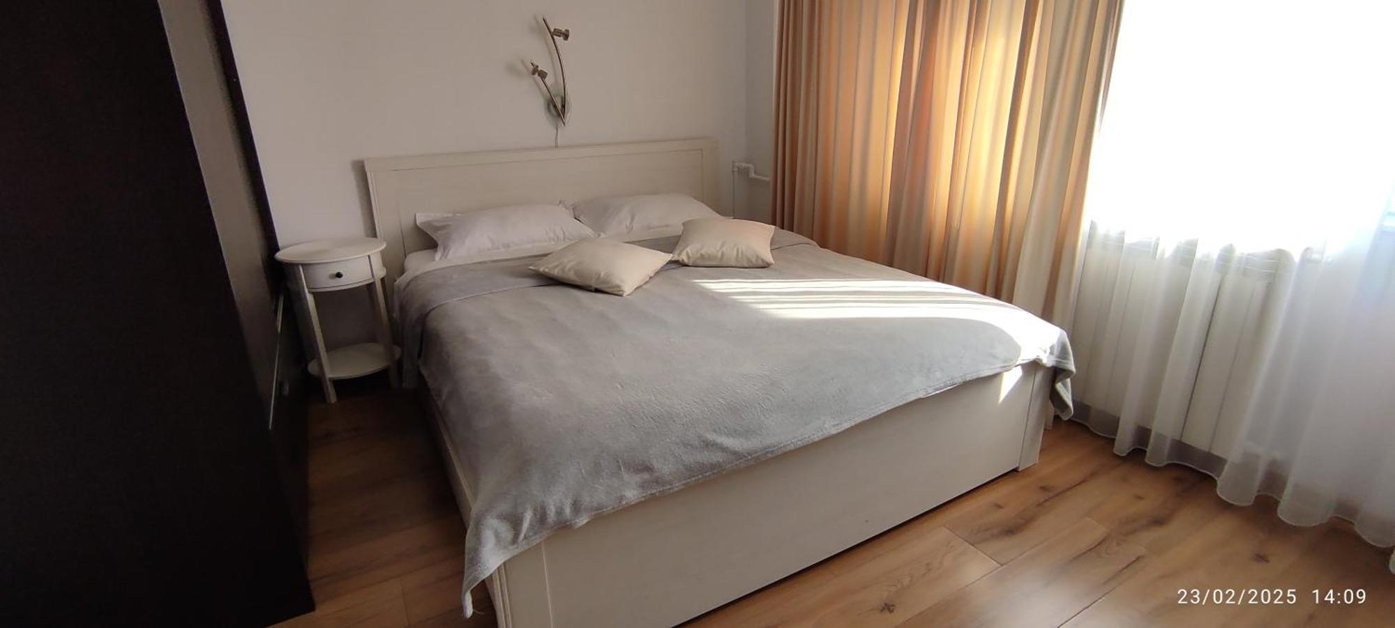 Platinum Apartment - Apartament Cu 3 Camere, 2 Dormitoare, 2 Bai, Bucatarie Complet Utilata, 2 Balcoane Bukarest Exteriör bild